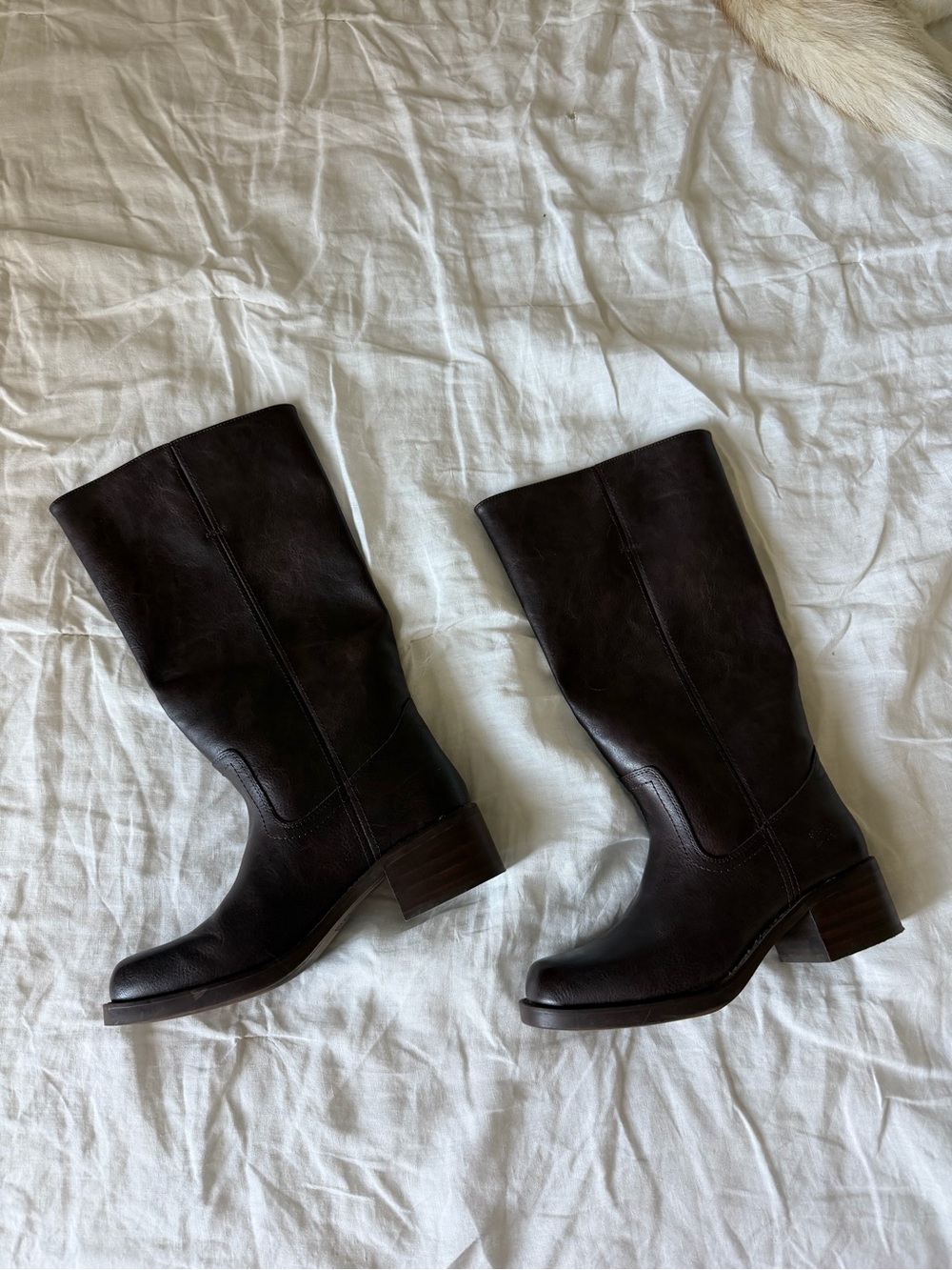 FRYE AND CO. Dark Brown Mid-Calf Leather Heeled Boots